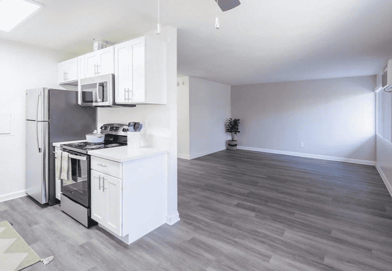Artesia Crossings apartments dining area into livingroom view